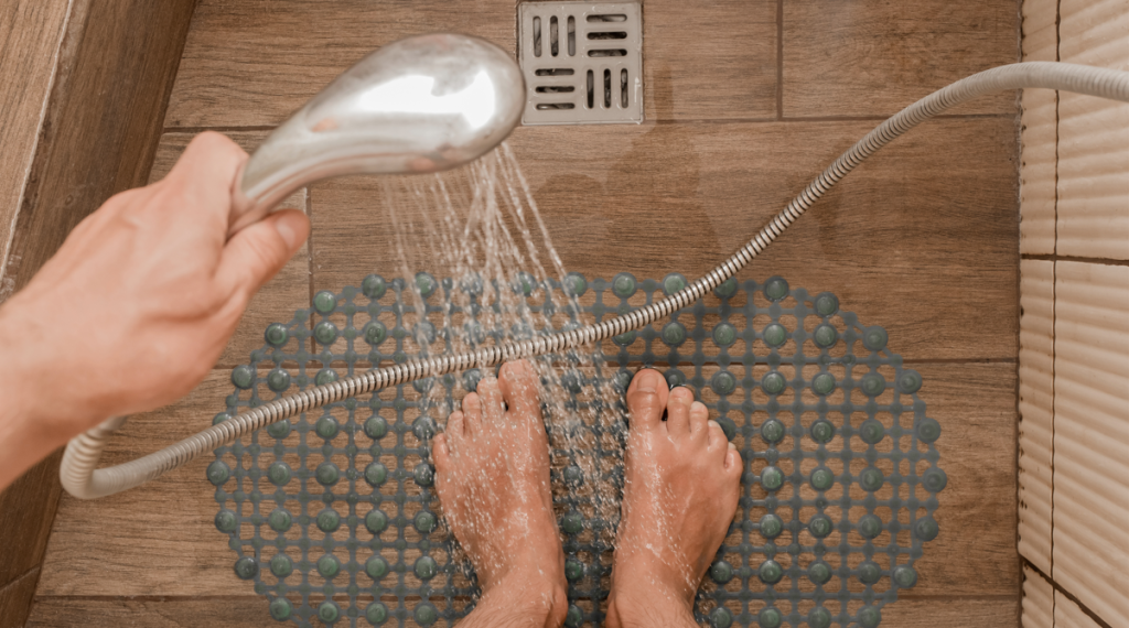Adjustable shower head